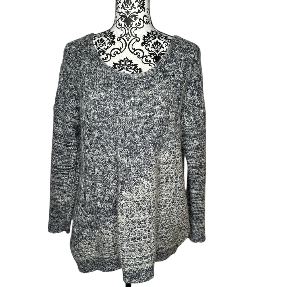 Lucky Brand Navy and Ivory Long Sleeve Sweater Size Large